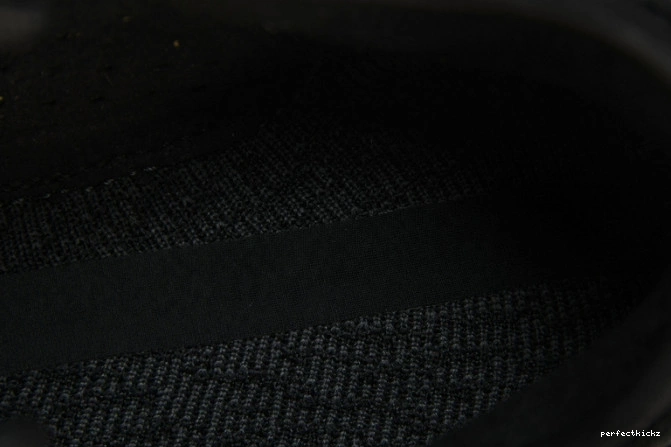 2023) Black (2022 Pirate Adidas Yeezy 350 BB5350 Boost 0823